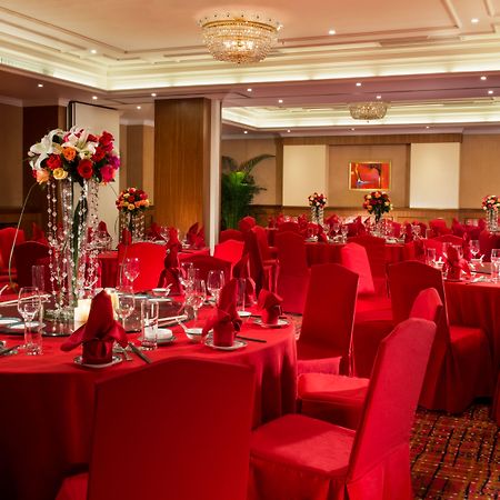 Crowne Plaza Hotel & Suites Landmark Shenzhen By Ihg - Nearby Luohu Border, Indoor Heated Swimming Pool, Complimentary Welcome Drink Dış mekan fotoğraf