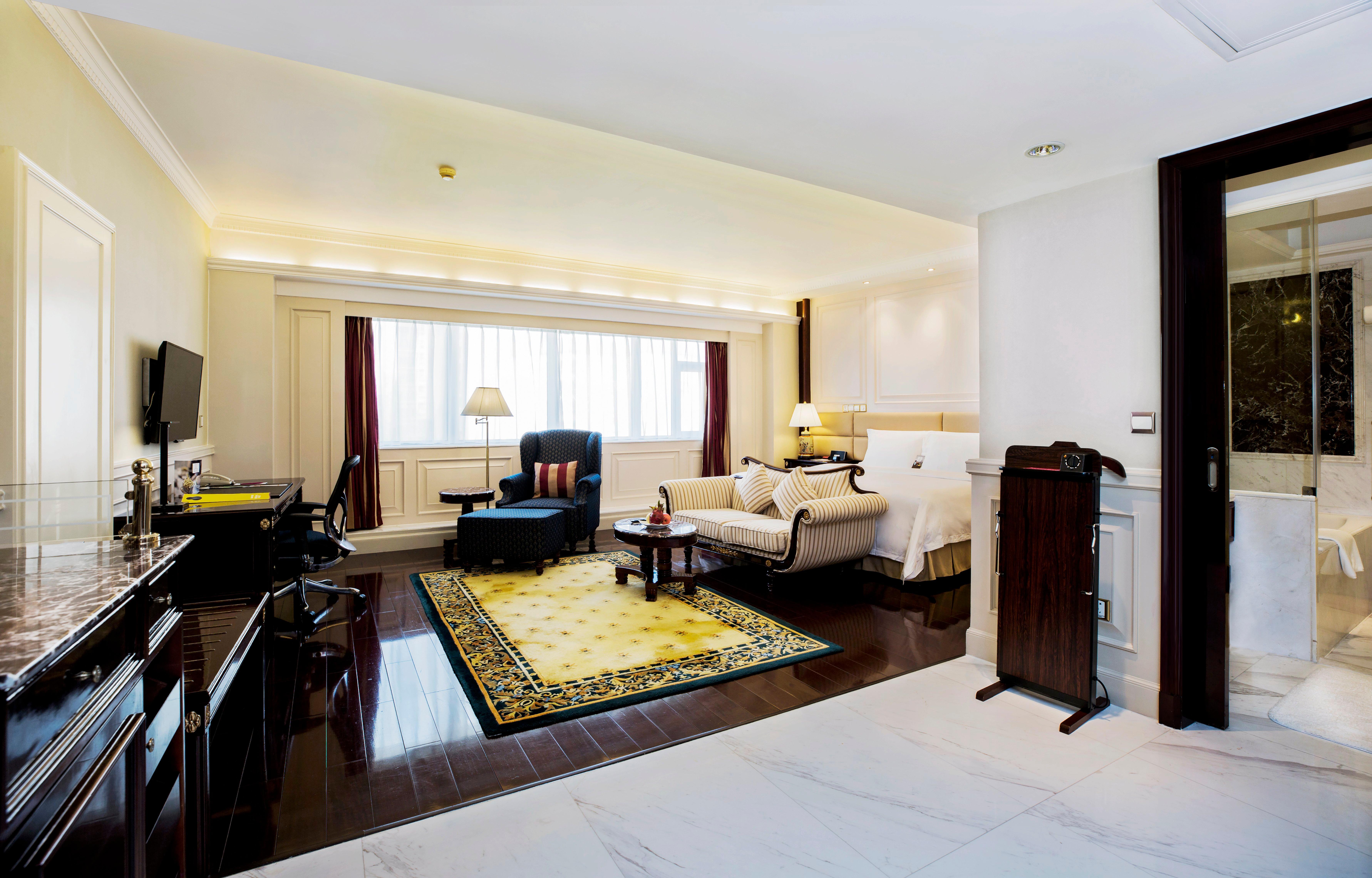 Crowne Plaza Hotel & Suites Landmark Shenzhen By Ihg - Nearby Luohu Border, Indoor Heated Swimming Pool, Complimentary Welcome Drink Dış mekan fotoğraf
