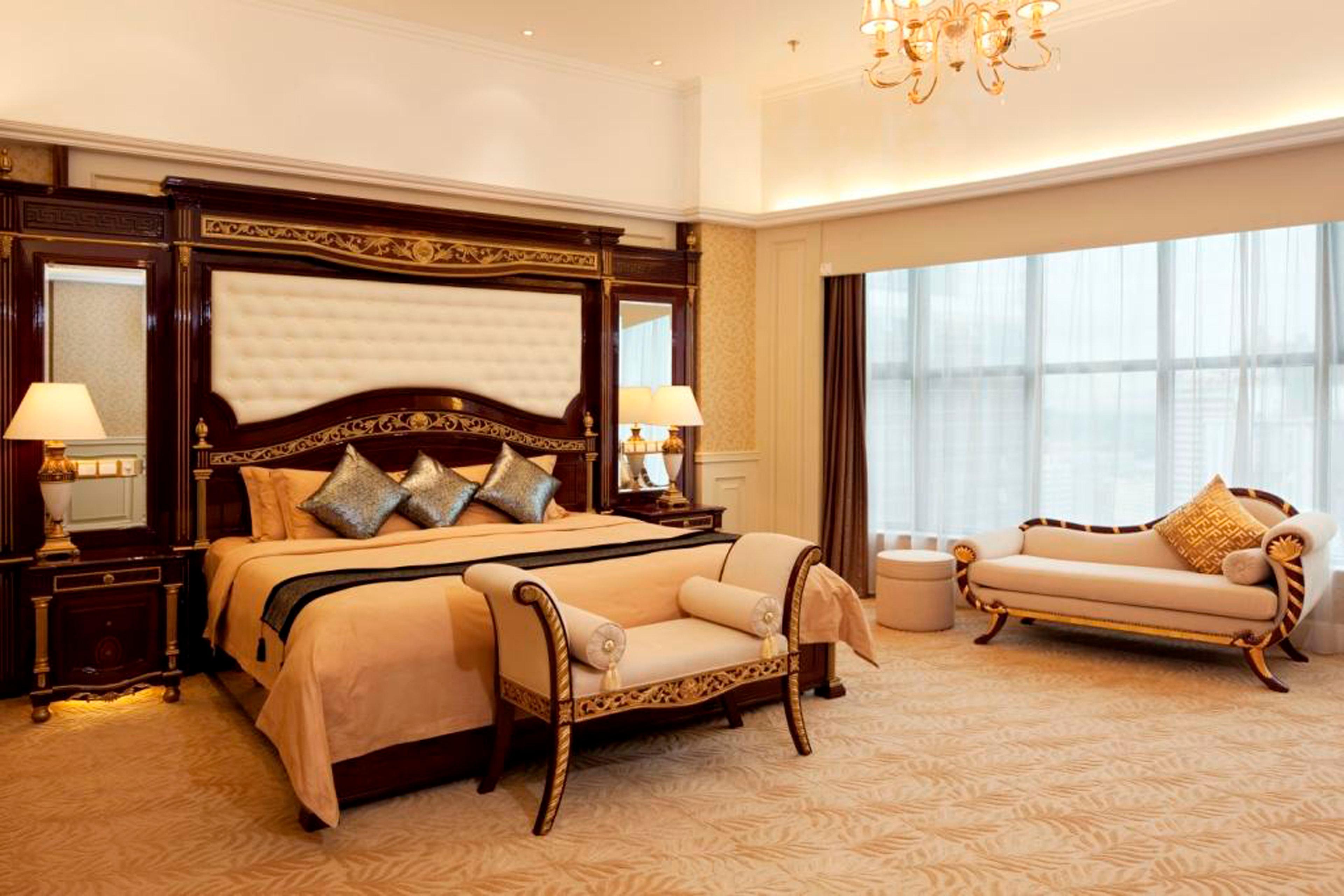 Crowne Plaza Hotel & Suites Landmark Shenzhen By Ihg - Nearby Luohu Border, Indoor Heated Swimming Pool, Complimentary Welcome Drink Dış mekan fotoğraf