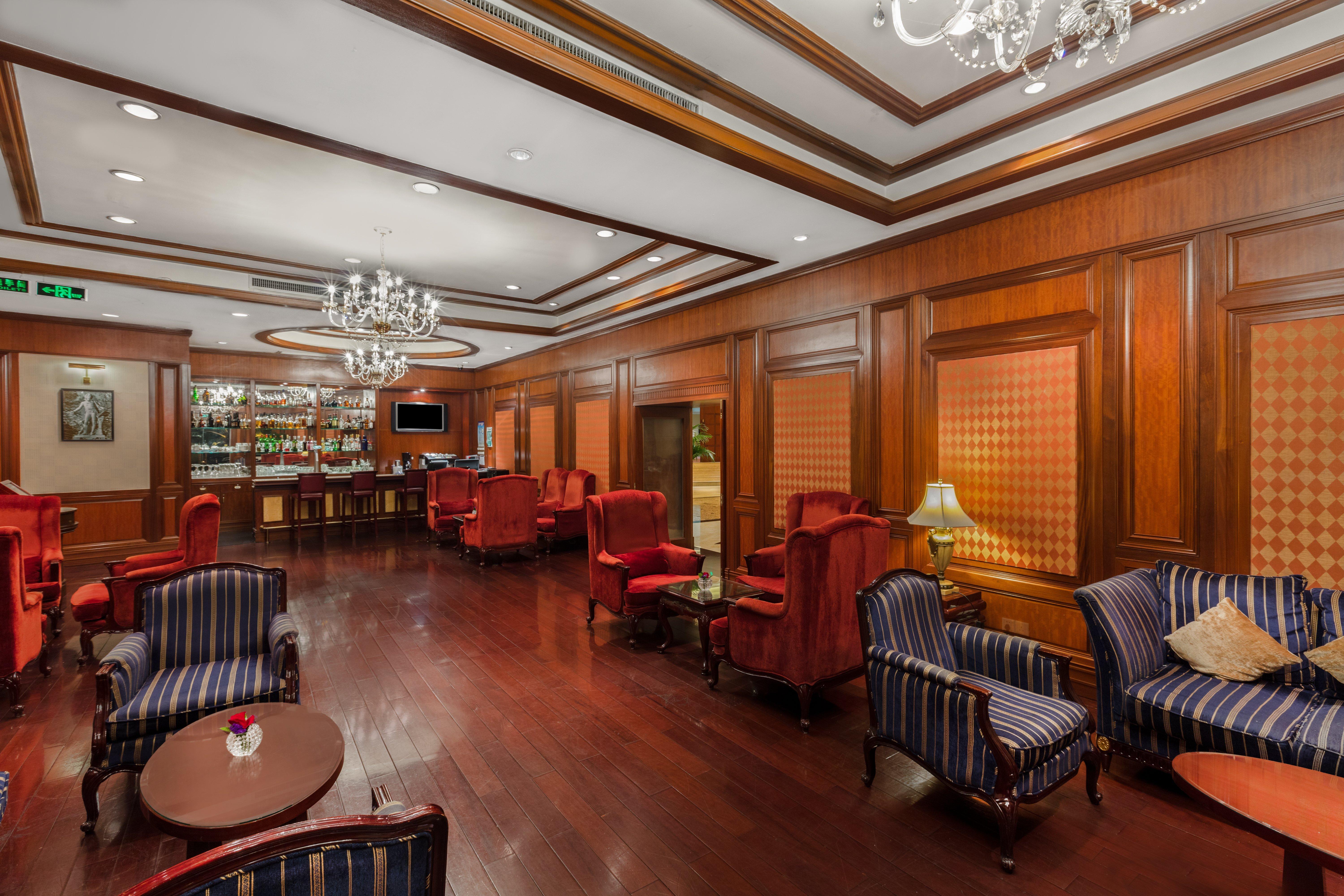 Crowne Plaza Hotel & Suites Landmark Shenzhen By Ihg - Nearby Luohu Border, Indoor Heated Swimming Pool, Complimentary Welcome Drink Dış mekan fotoğraf